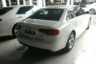 17.30萬(wàn) 白色2013款35tfsi自動(dòng)標(biāo)準(zhǔn)型 a4l二手車 淘車