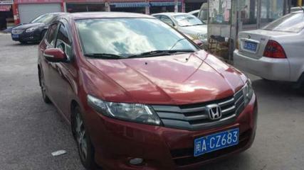 2009年本田鋒范1.8L豪華版AT 福州二手車市場的經典選擇